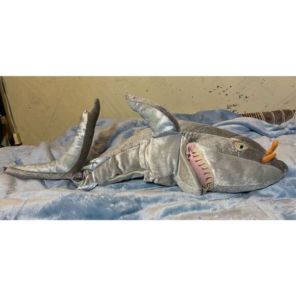 Disney Store Talking Chum SharkTales 22” Large Hand Puppet Plush - Picture 4 of 12